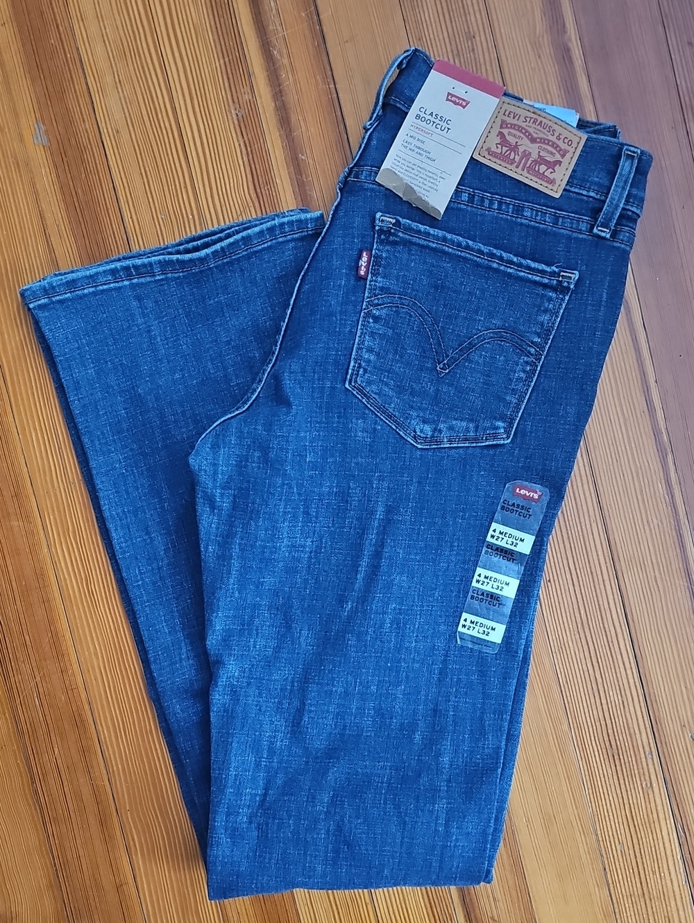 Levi's Bootcut Jeans in Blue Denim